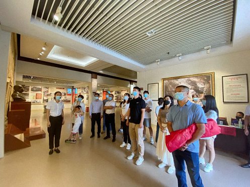 贛州教學(xué)點(diǎn)總裁21班赴古田、長汀開展“八一”慰問殘疾軍人公益活動(dòng)998.jpg