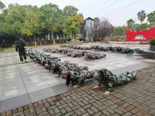 【学院动态】运动正当时，力量无极限丨记江西财大EMBA总裁81班《团队文化建设》课程306.jpg