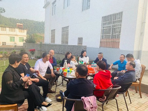 同學有約，梅好時光——江西財大工商管理新商界7班師生梅嶺小聚77.jpg
