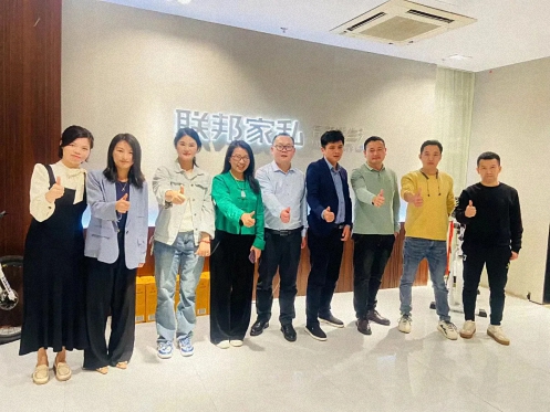 【学员走访】江财新商界89班杨乐乐同学企业——江西花田匠家居有限公司