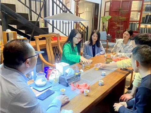 【學(xué)員走訪】江財(cái)新商界89班楊樂樂同學(xué)企業(yè)——江西花田匠家居有限公司 721.jpg