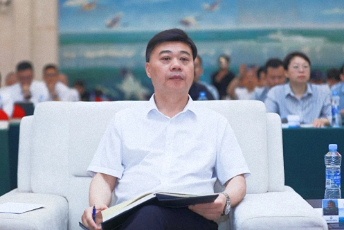 【中心動態(tài)】江財工商EDP中心齊玲博主任受邀出席“贛鄱精品”平臺發(fā)布會并作主旨發(fā)言572.jpg