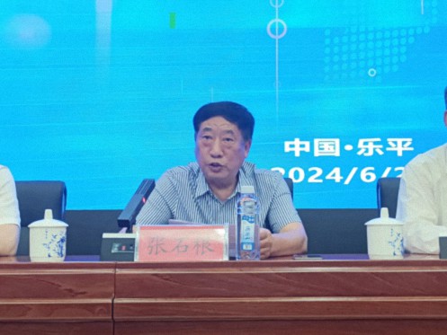【中心動(dòng)態(tài)】樂平市企業(yè)聯(lián)合會(huì)&企業(yè)家協(xié)會(huì)高質(zhì)量發(fā)展大講堂暨江西財(cái)經(jīng)大學(xué)新商界133屆高管論壇圓滿舉行273.jpg