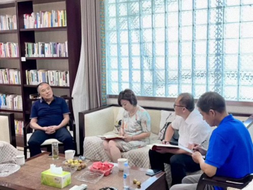 【中心動(dòng)態(tài)】EDP中心齊玲博主任一行赴江西省贛萍商會(huì)走訪交流382.jpg