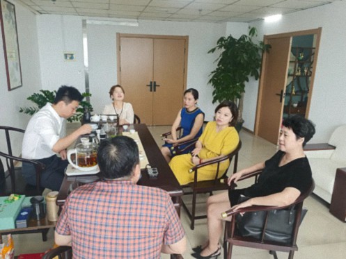【中心動(dòng)態(tài)】EDP中心齊玲博主任赴叢一樓、眾行勤成教育走訪交流734.jpg