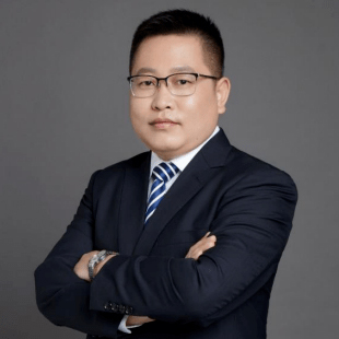 白小飞.jpg