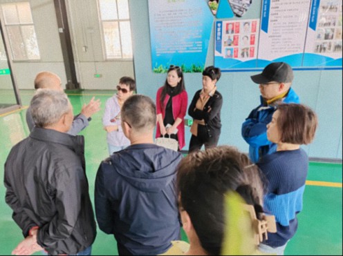 【班級活動(dòng)】江財(cái)新商界25班師生赴郭青云同學(xué)企業(yè)——東林雨露廬山云霧茶智造工廠走訪交流379.jpg