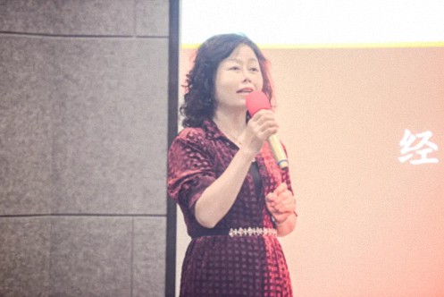 【中心動(dòng)態(tài)】江財(cái)新商界金融投資主題沙龍圓滿舉辦156.jpg