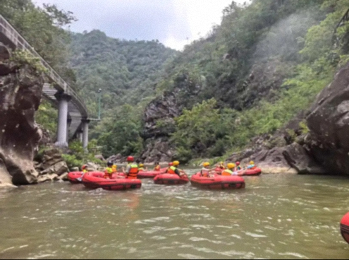【班级活动】江财新商界83班、91班、95班共赴靖安开展亲子漂流联谊活动236.jpg 【班级活动】江财新商界83班、91班、95班共赴靖安开展亲子漂流联谊活动236.jpg