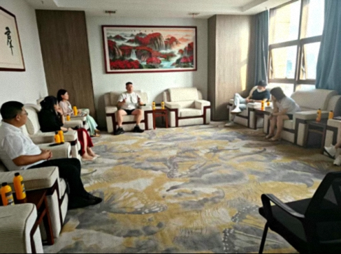 【学员走访】江财新商界95班李坤同学企业——江西宝林企业咨询有限公司417.jpg 【学员走访】江财新商界95班李坤同学企业——江西宝林企业咨询有限公司417.jpg