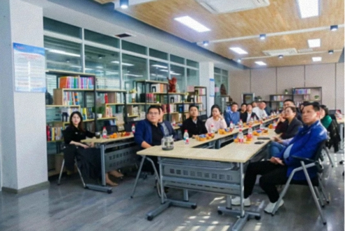 【班级活动】相约钢城 共叙新篇——江西财经大学新商界72班走进新余135.jpg