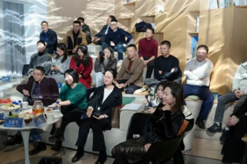 【班级活动】江西新商界总裁83班“破界出海 共拓新程”私享会内容整理(2000字干货分享!)1294.jpg 【班级活动】江西新商界总裁83班“破界出海 共拓新程”私享会内容整理(2000字干货分享!)1294.jpg