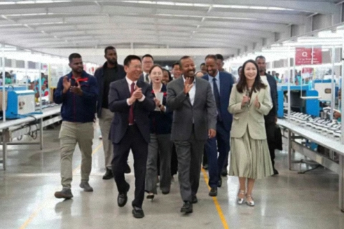【学员动态】埃塞俄比亚总理阿比视察江西新商界总裁15班张华荣校友企业-华坚国际轻工业城经济特区