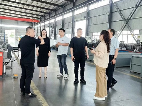 【学员走访】江西新商界总裁91班师生走进杨志同学企业——江西省鑫智通科技发展有限公司501.jpg